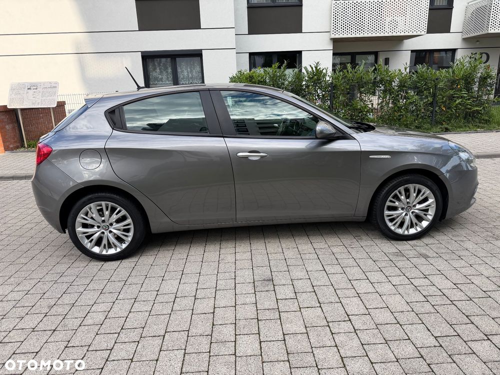 Alfa Romeo Giulietta - 5