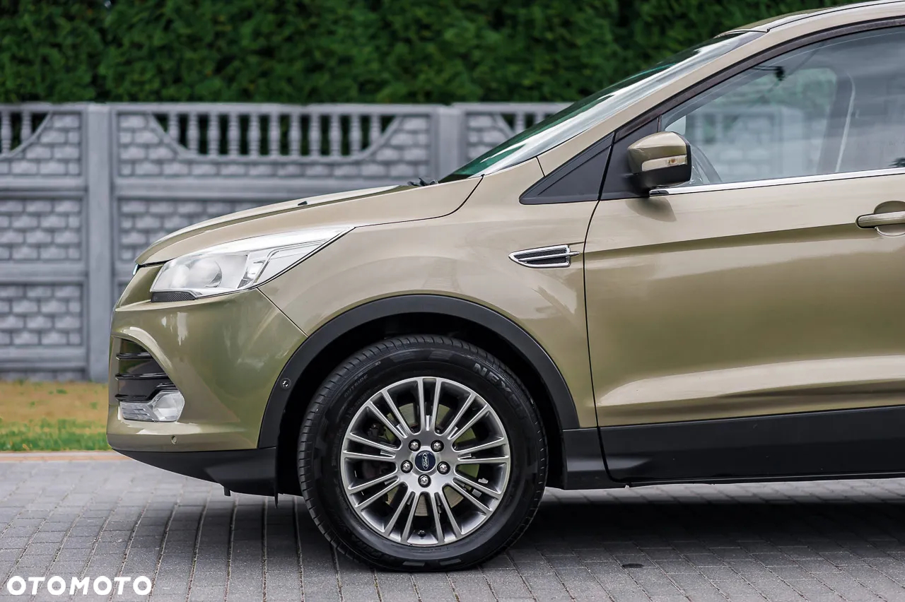 Ford Kuga 2.0 TDCi 2x4 Titanium - 21