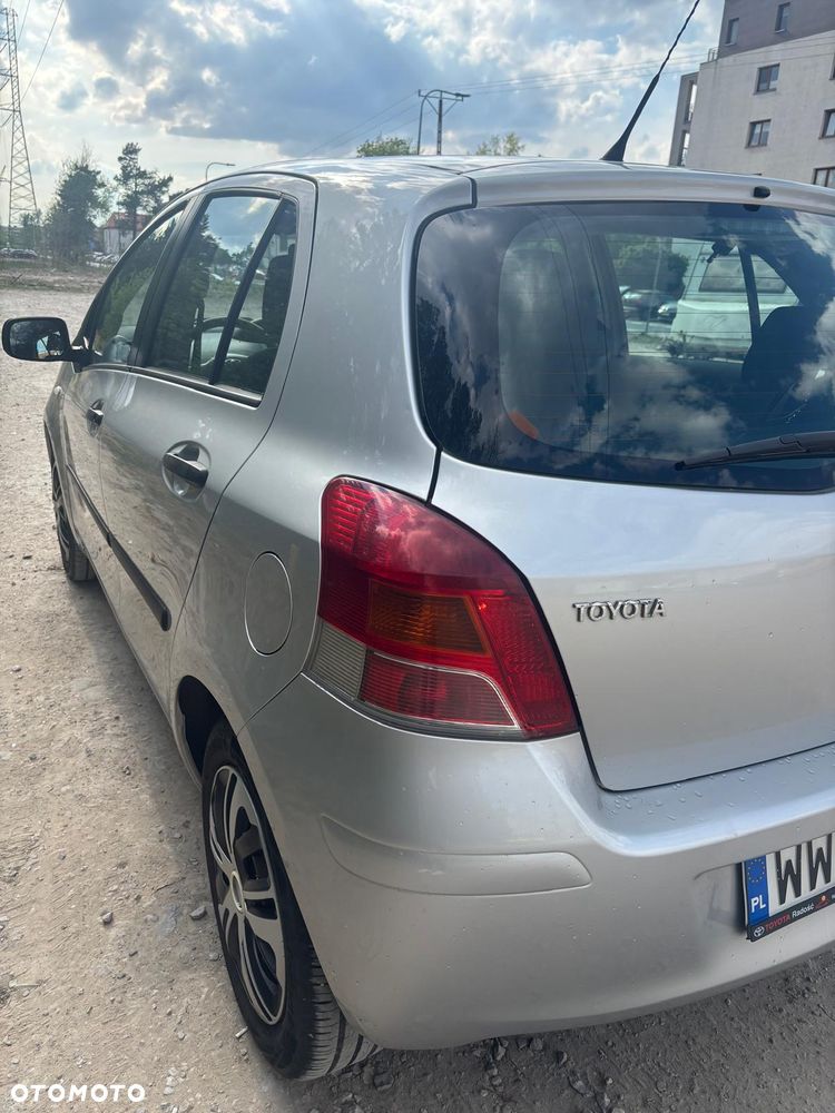 Toyota Yaris 1.33 Luna - 22