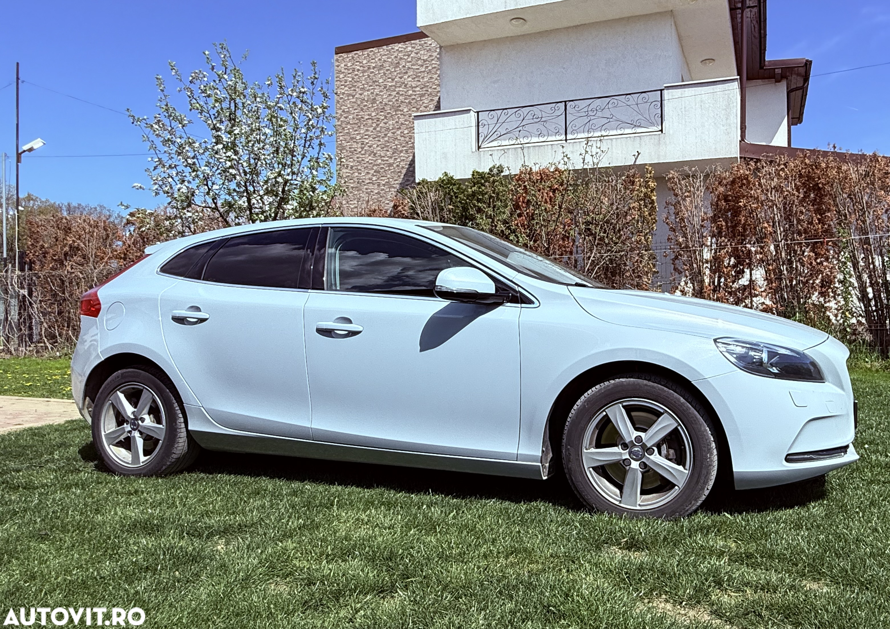 Volvo V40 D4 Ocean Race - 8