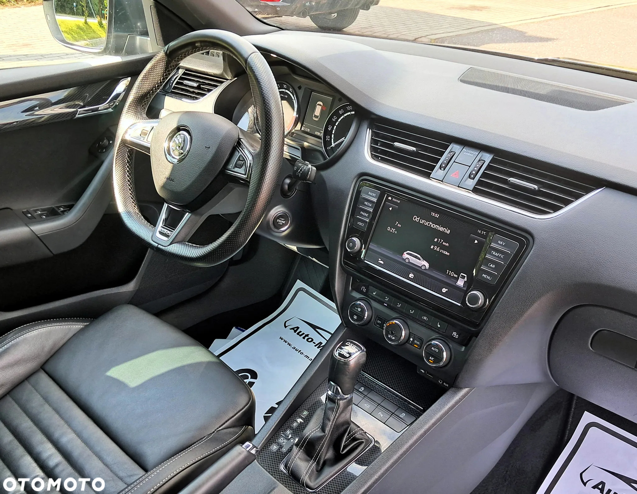 Skoda Octavia Combi 2.0 TDI DSG RS - 22