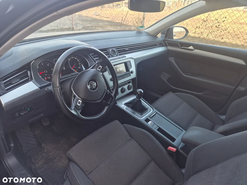Volkswagen Passat Variant - 22
