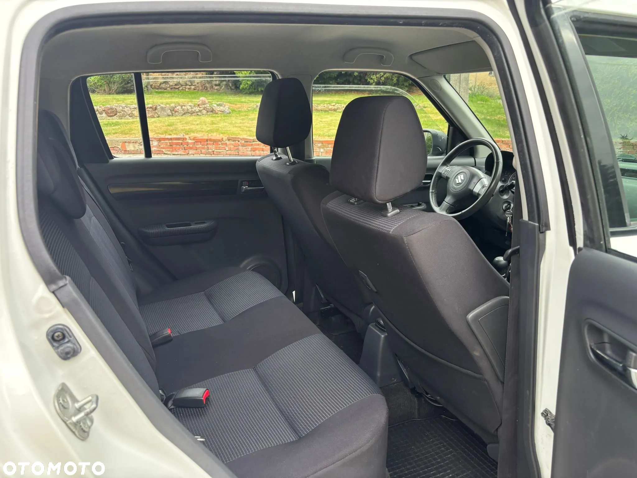 Suzuki Swift 1.3 4x4 Comfort - 9