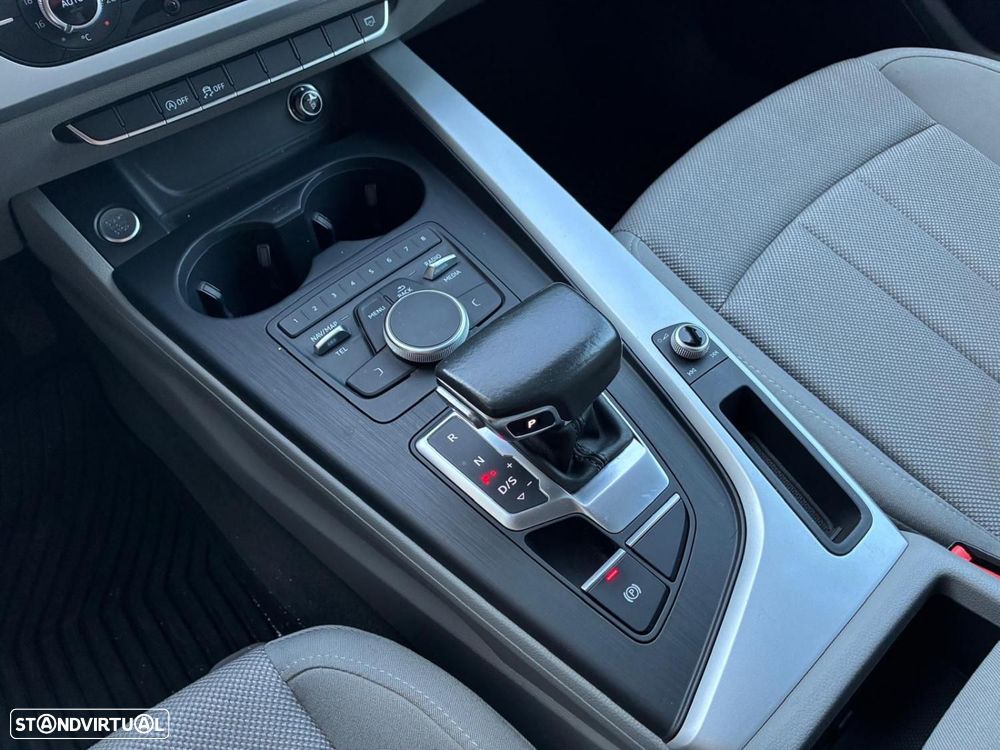 Audi A4 Avant 2.0 TDI Sport S tronic - 8