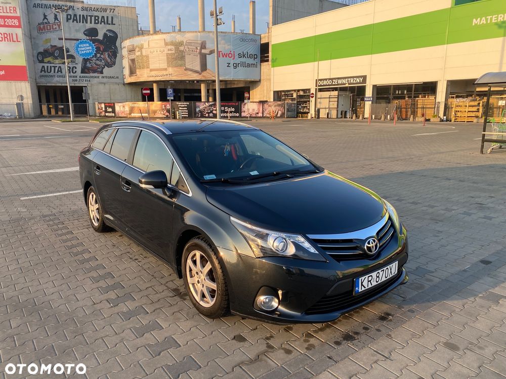 Toyota Avensis 2.0 D-4D Premium - 5