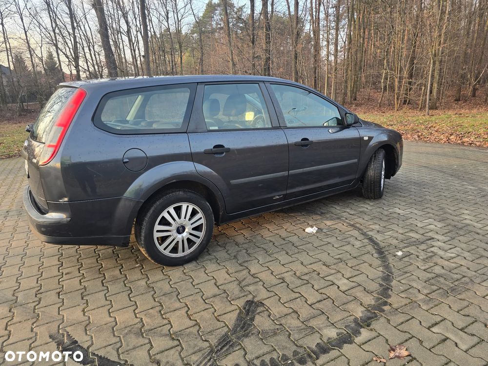 Ford Focus TDCi Futura - 12