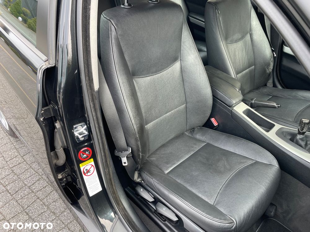 BMW Seria 3 - 24