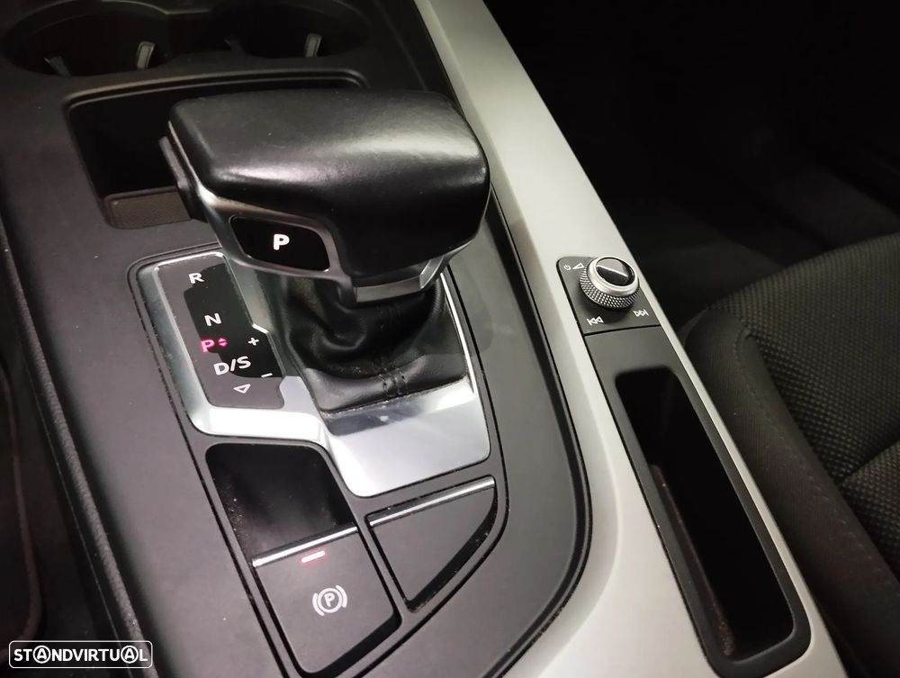 Audi A4 35 TDI S tronic - 27