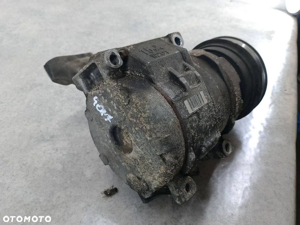 POMPA, SPRĘŻARKA KLIMATYZACJI TOYOTA AVENSIS VERSO 247300-2720  DENSO 2.0 - 4