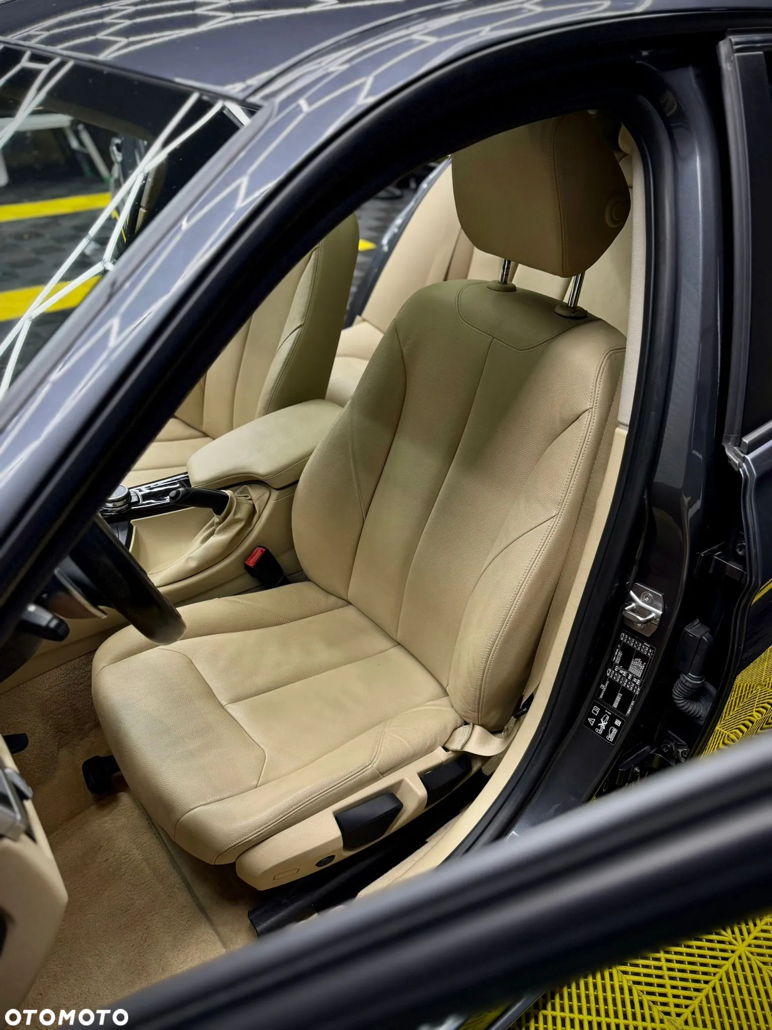 BMW Seria 3 - 18