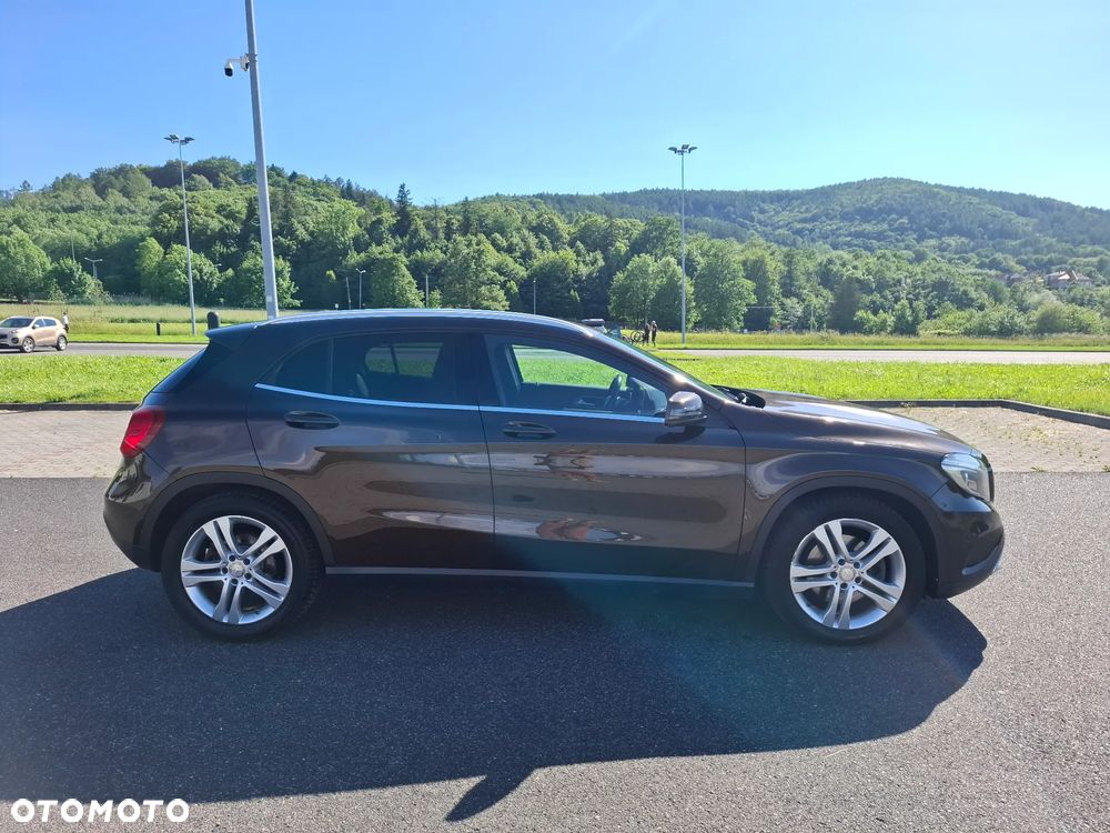 Mercedes-Benz GLA 250 7G-DCT - 6