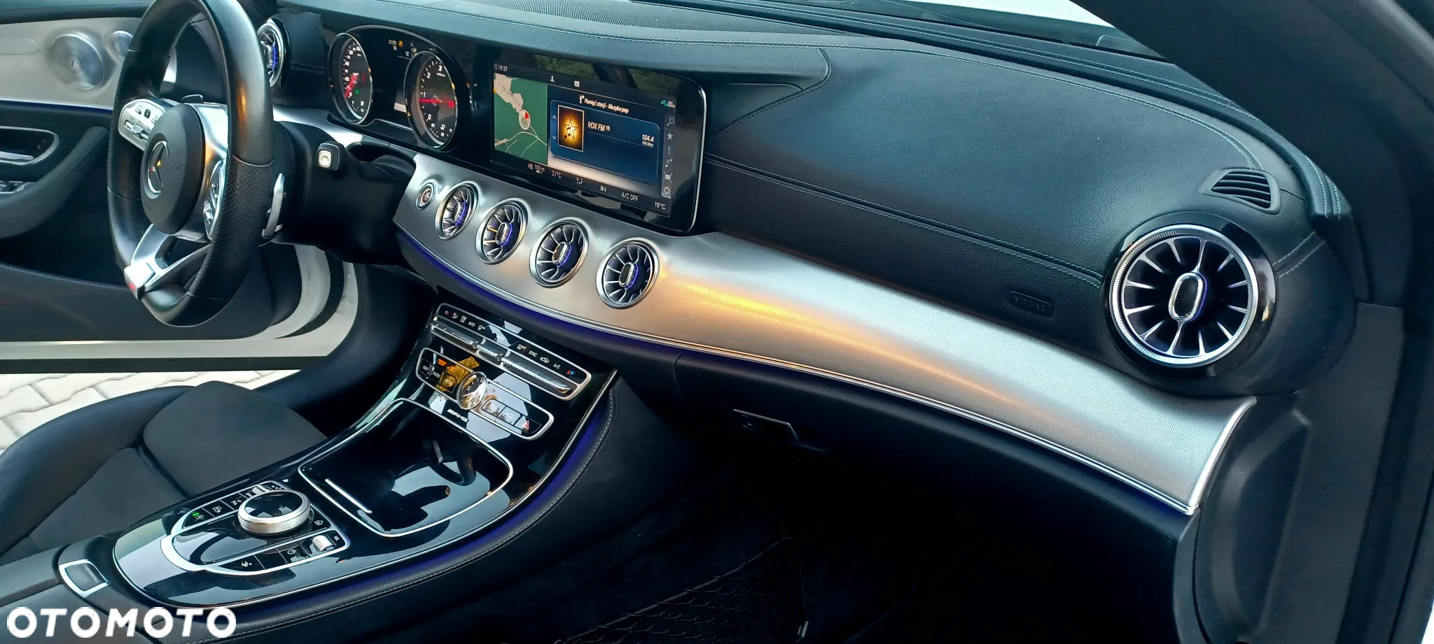 Mercedes-Benz Klasa E 220 d Coupe 9G-TRONIC - 12