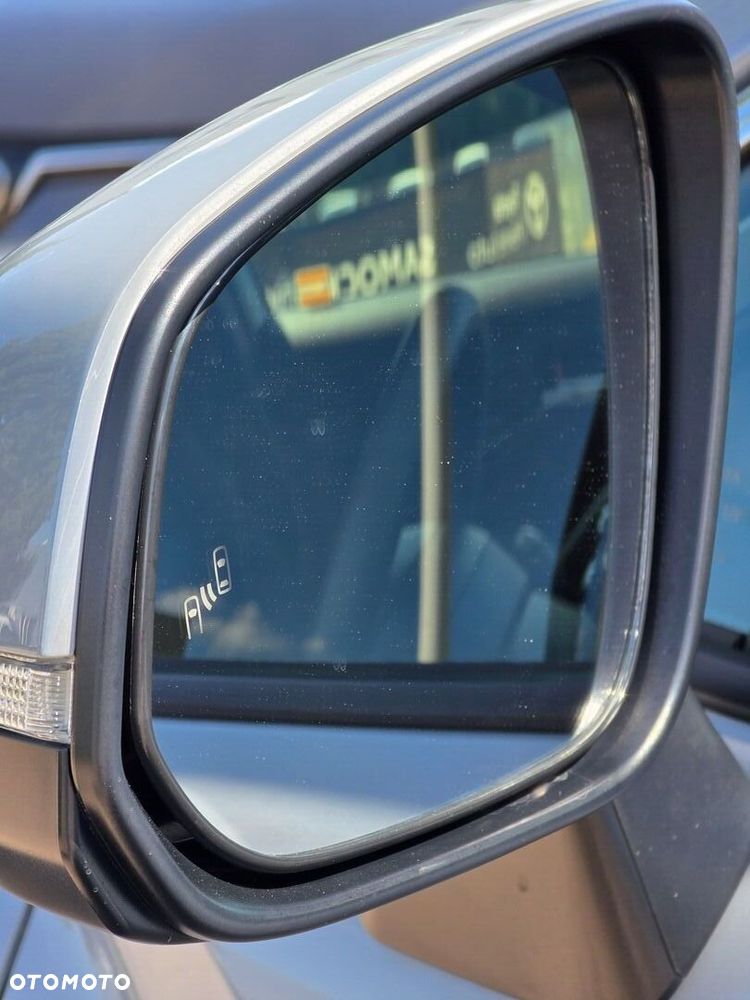 Toyota Corolla Cross - 20