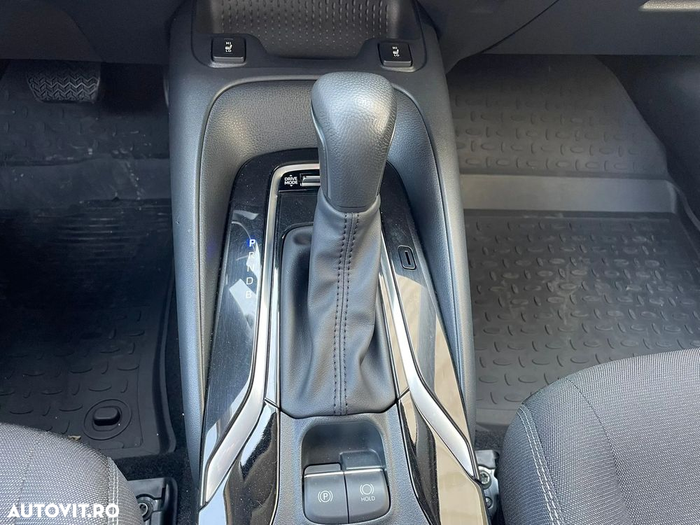 Toyota Corolla - 11