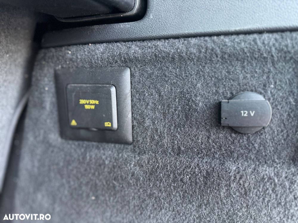 Volkswagen Touareg - 12