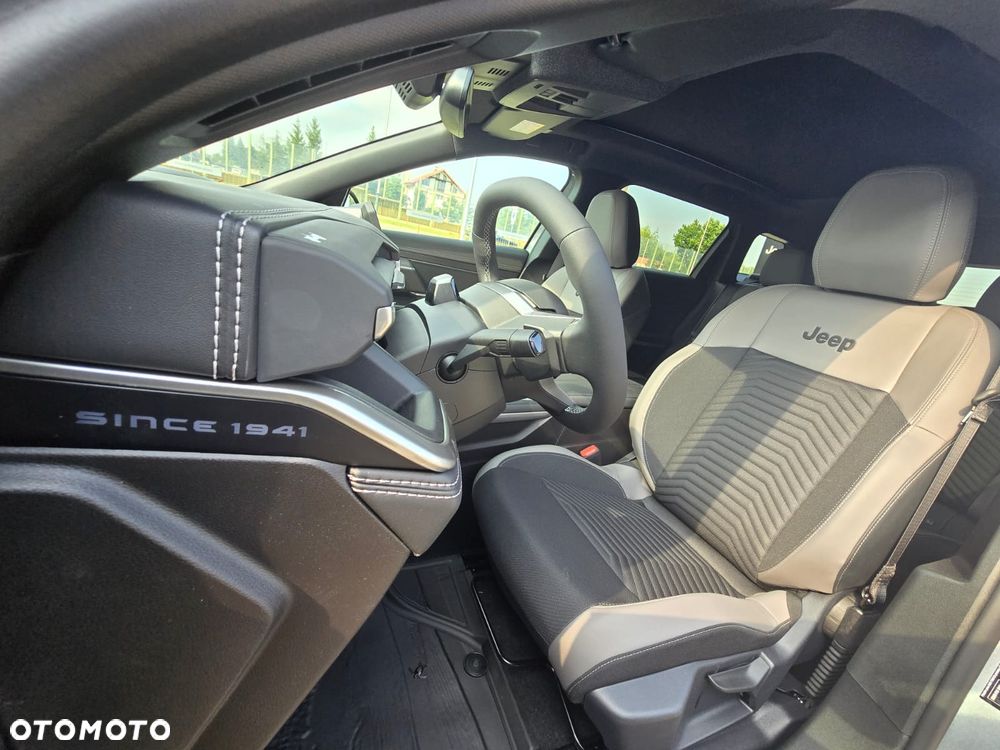 Jeep Compass - 11