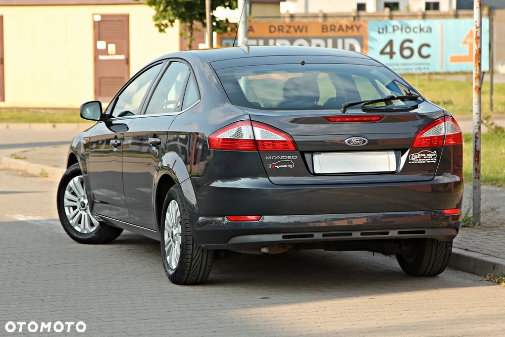 Ford Mondeo 2.0 Ghia - 4