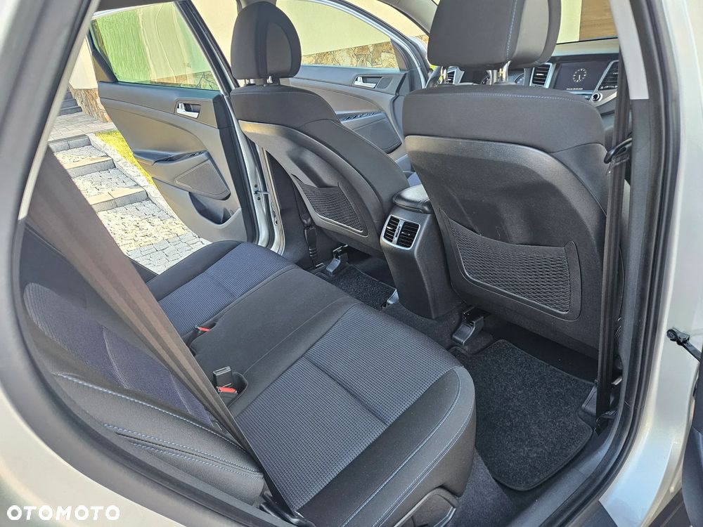 Hyundai Tucson 1.6 GDI BlueDrive Comfort 2WD - 23