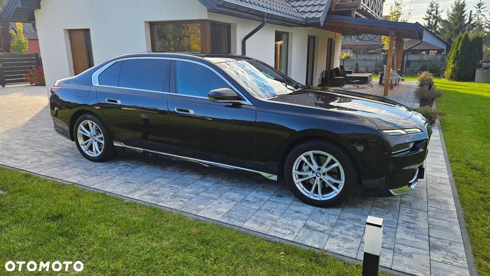 BMW Seria 7 - 8