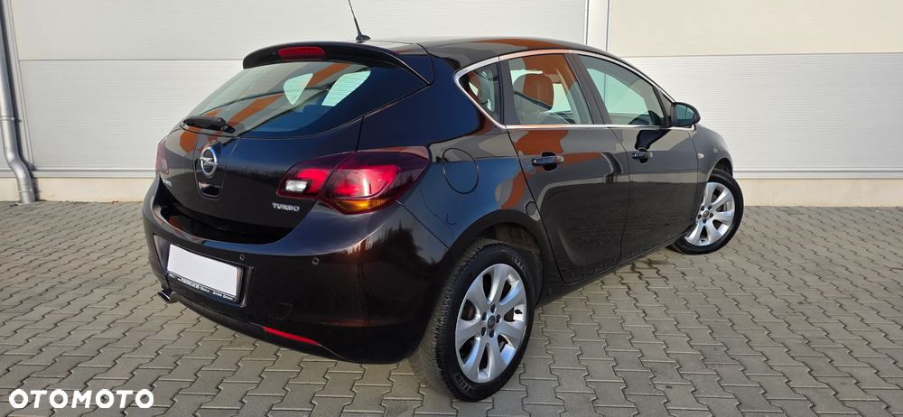 Opel Astra 1.4 Turbo Edition - 19