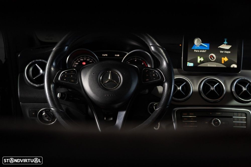 Mercedes-Benz CLA 180 (CDI) d Urban - 14