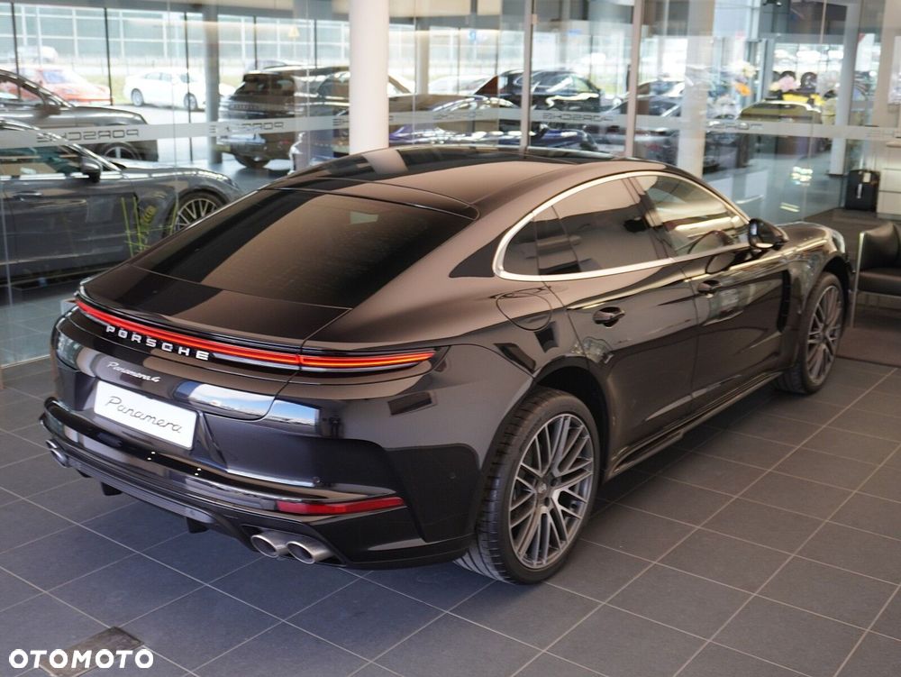 Porsche Panamera 4 - 16
