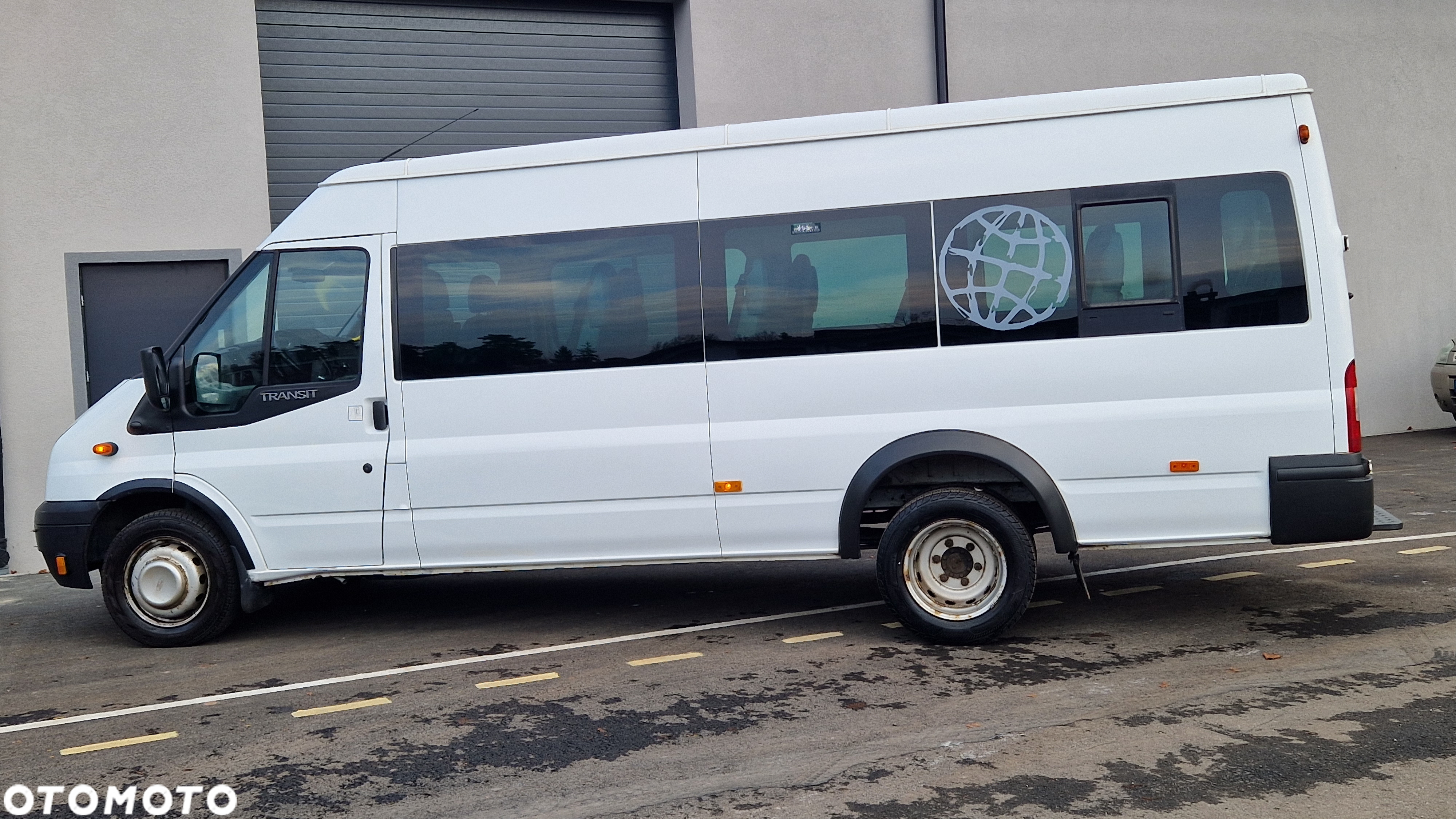 Ford TRANSIT AUTOBUS 17 OSÓB MINIAUTOBUS MIKROBUS KLIMA WEBASTO BLIZNIAKI - 13