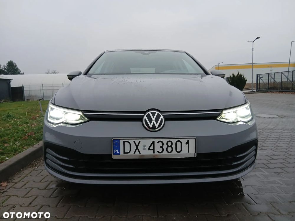 Volkswagen Golf - 8