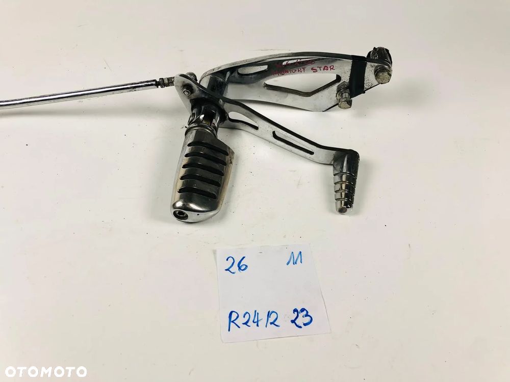 Yamaha XVS 1100 Drag Star 99-06 Prawy Set Kierowcy Podnóżek Przód - 1