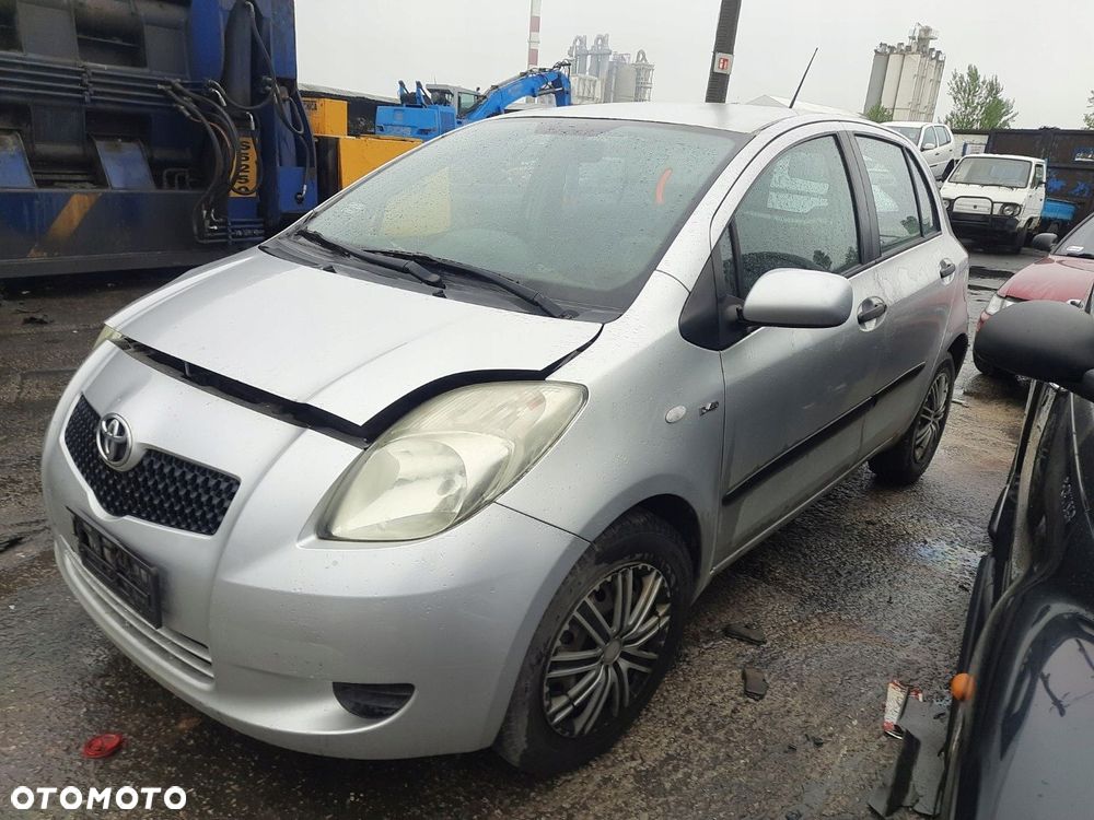 Toyota Yaris II 2005-2011 CZĘŚCI SREBRNA 1E7 1,4 D4D DIESEL - 2