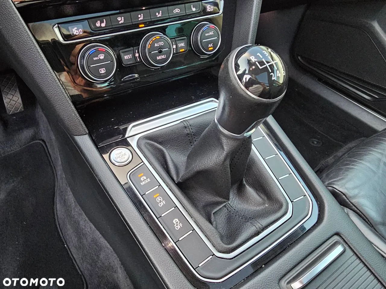 Volkswagen Passat - 36