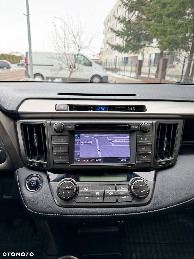 Toyota RAV4 2.2 D-4D Prestige - 17