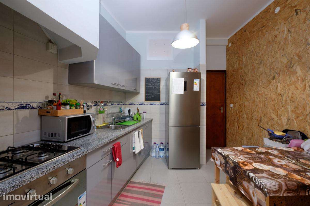 Quarto - localizado em Cidral Coimbra - Grande imagem: 3/30