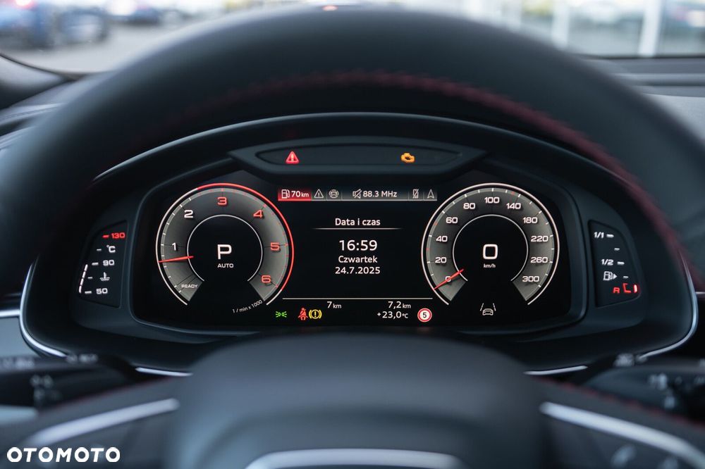 Audi Q8 - 17
