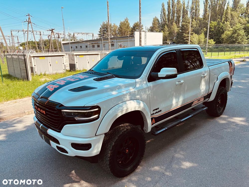 Dodge RAM - 24