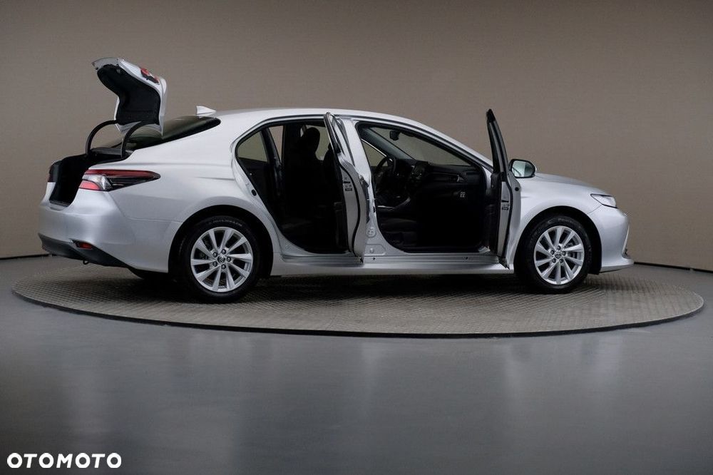 Toyota Camry 2.5 Hybrid Comfort CVT - 6