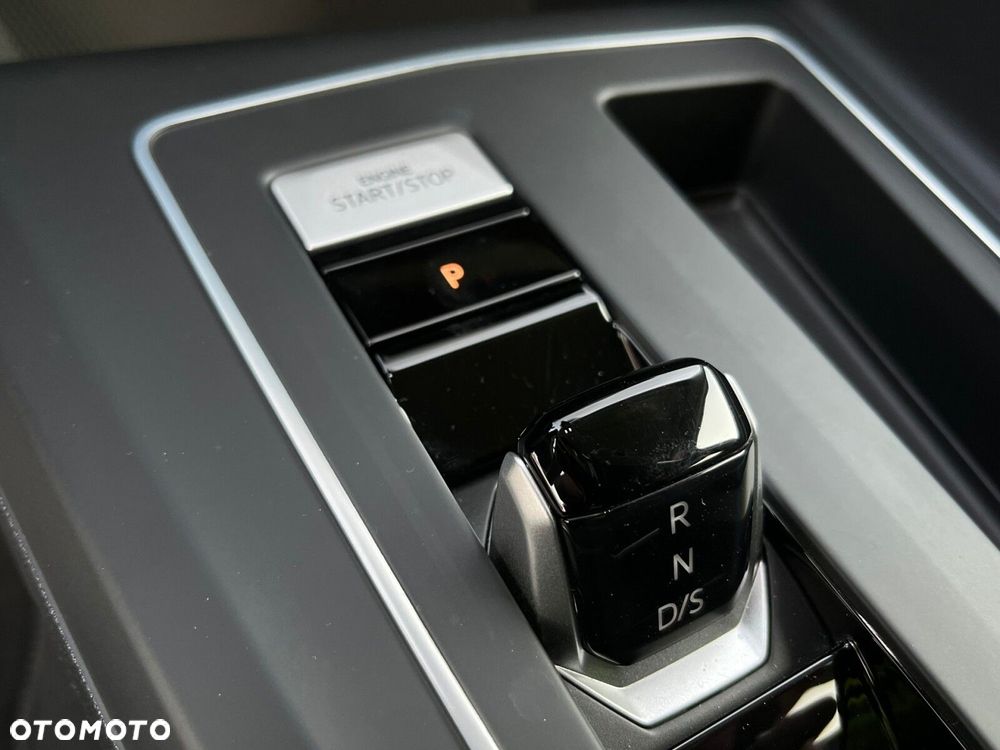 Volkswagen Golf Variant - 23