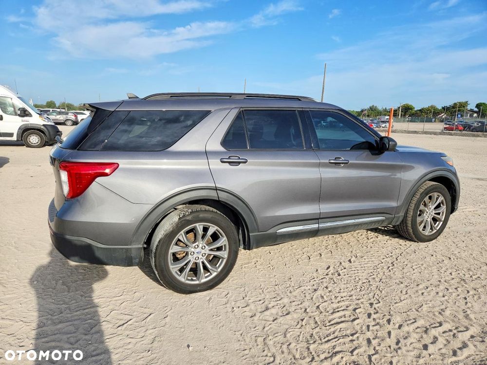 Ford Explorer - 4