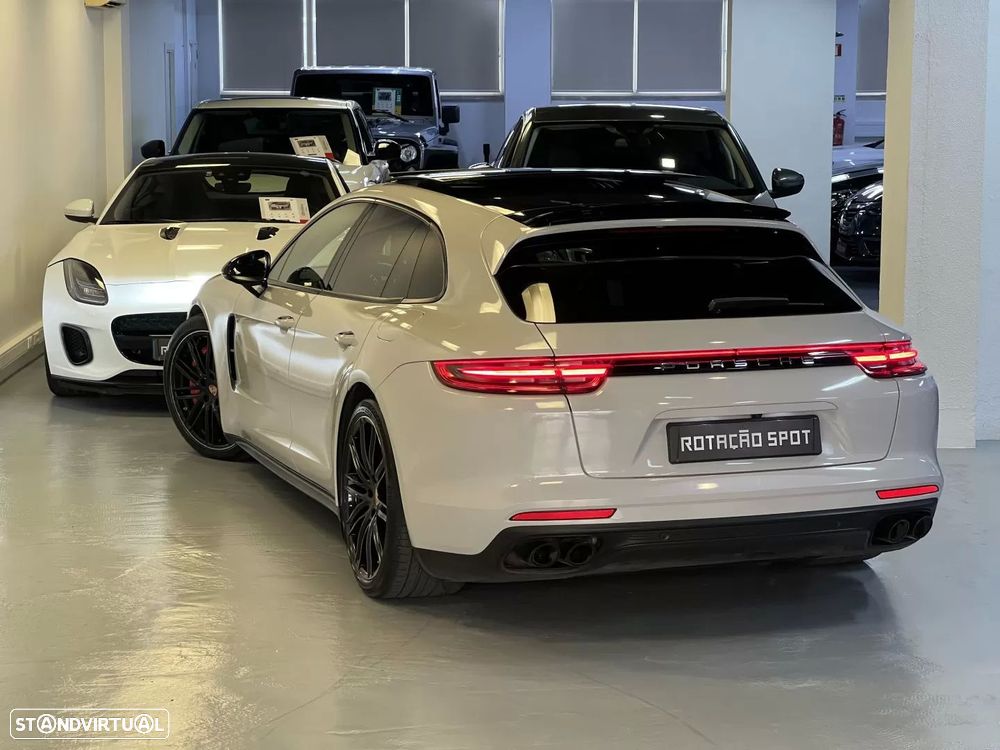 Porsche Panamera Sport Turismo 4 E-Hybrid - 20