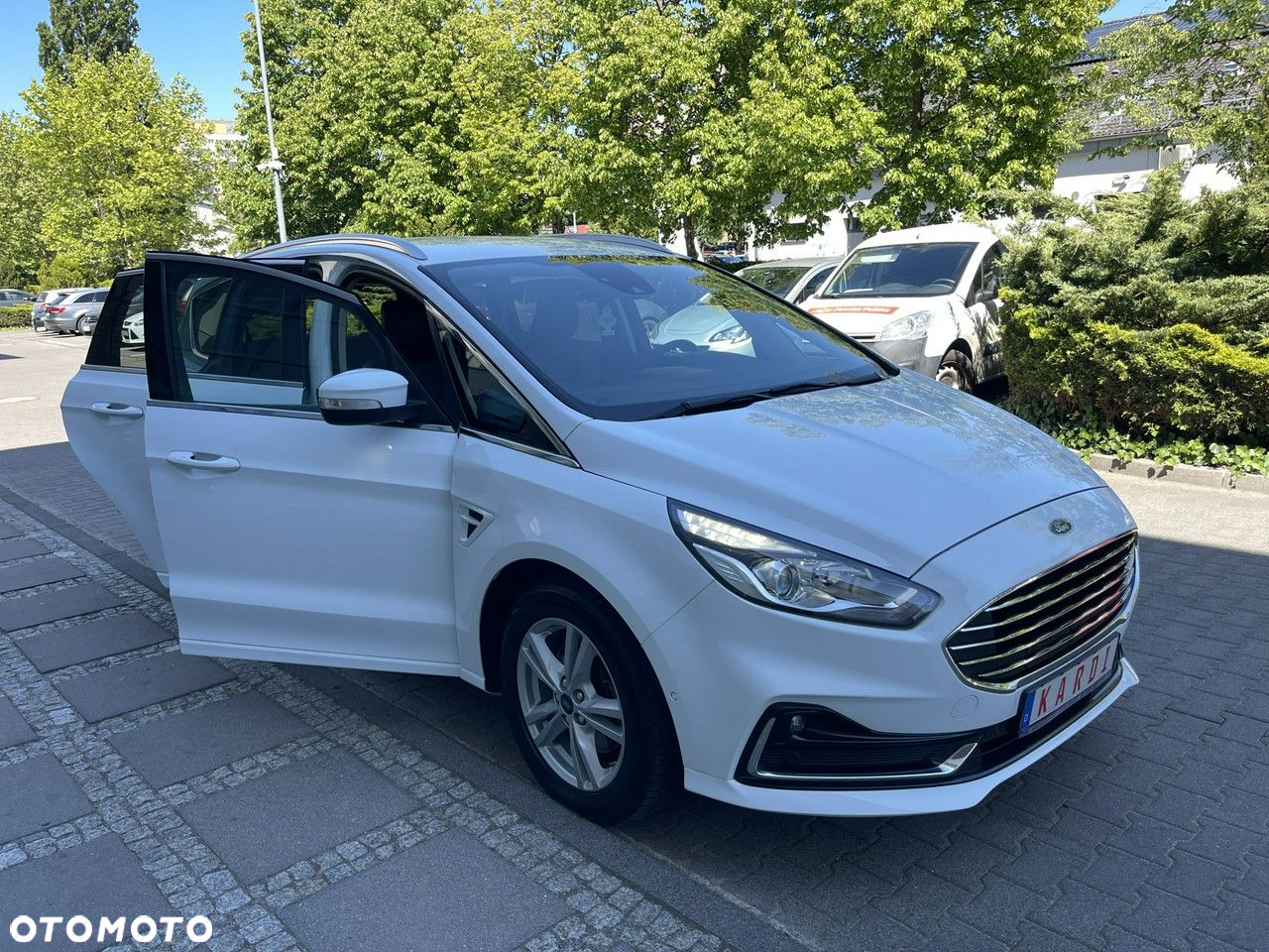 Ford S-Max - 19
