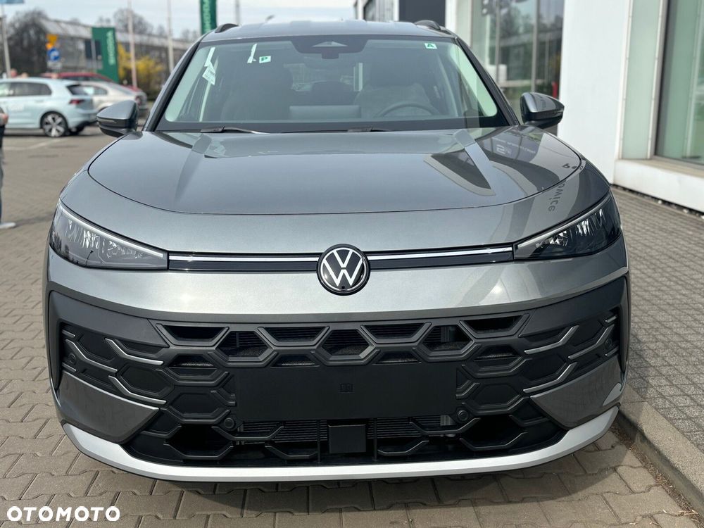 Volkswagen T-Roc - 8