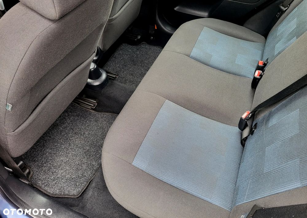 Ford Fiesta 1.3 Silver X - 16