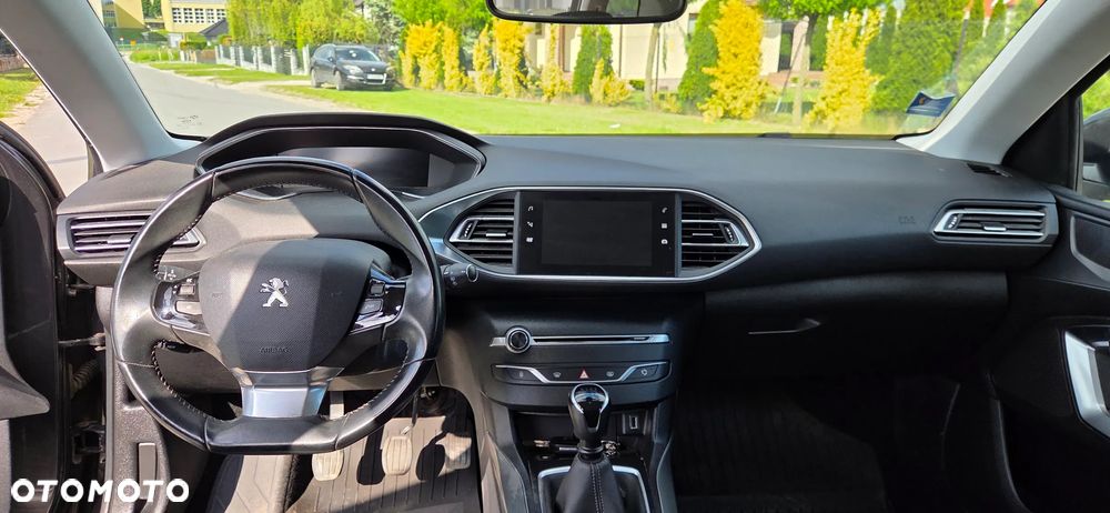 Peugeot 308 - 13