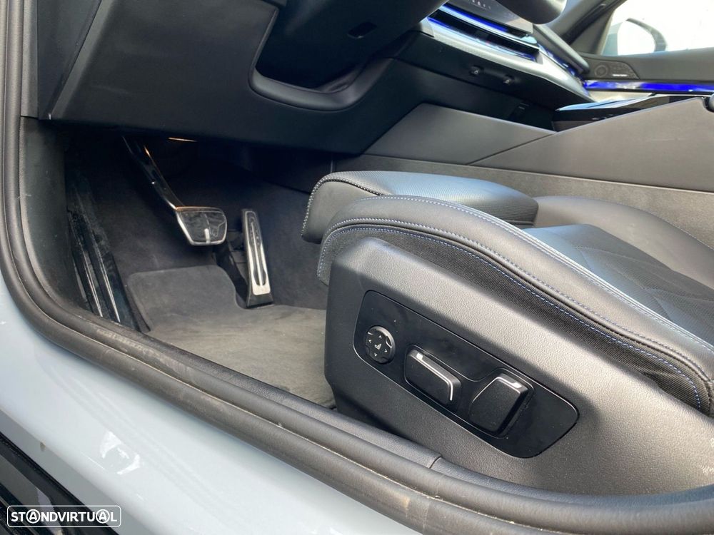 BMW i5 eDrive40 Pack Desportivo M - 16