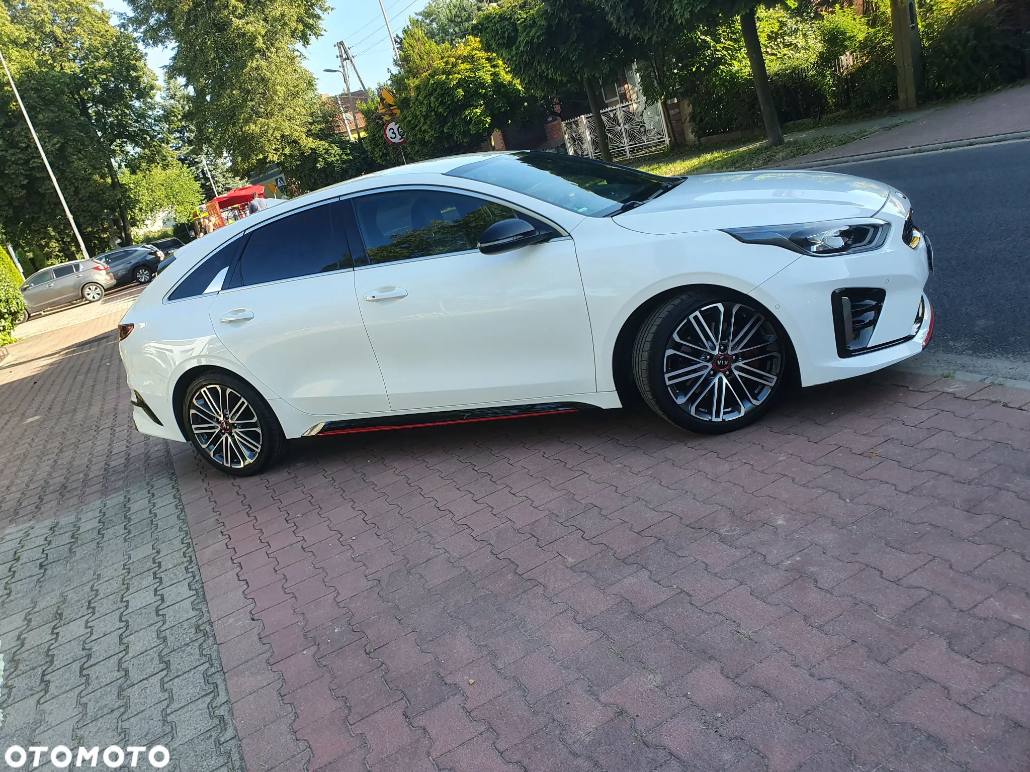 Kia ProCeed 1.6 T-GDI GT - 5