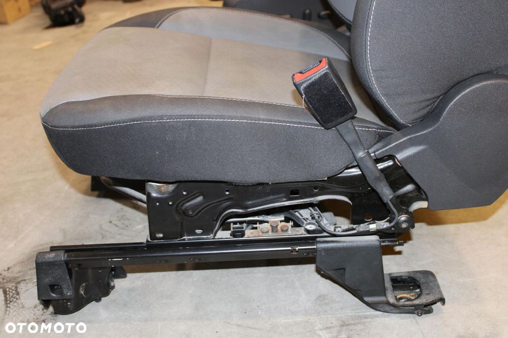 KOMPLET FOTELE PRZÓD TYŁ MATERIAŁOWE GRZANE FORD ESCAPE MK3 III LIFT - 10