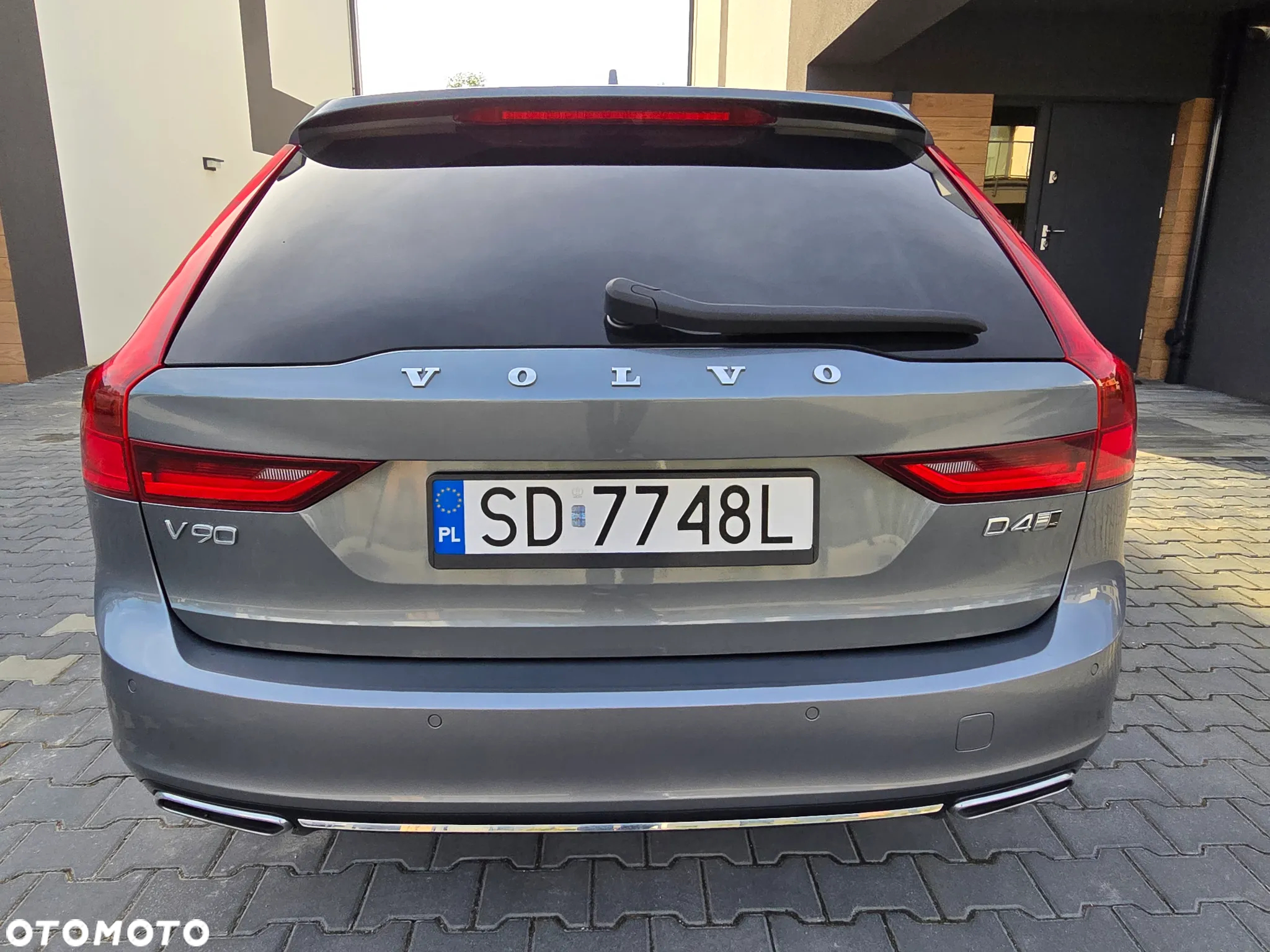 Volvo V90 D4 AWD Inscription - 17