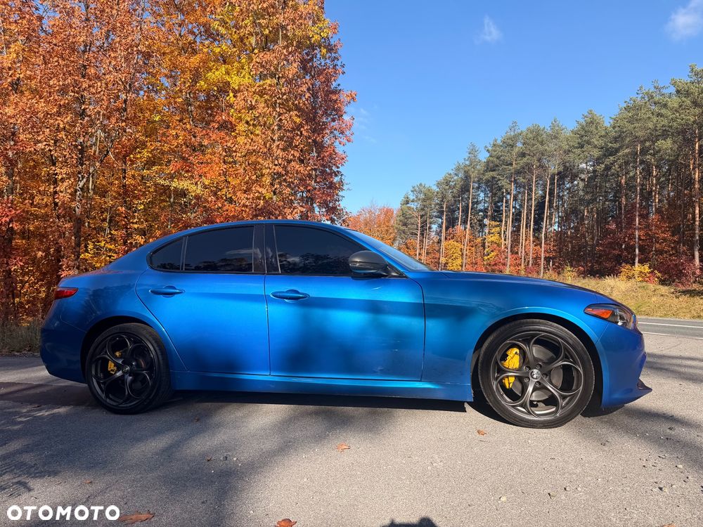 Alfa Romeo Giulia 2019 photo 2