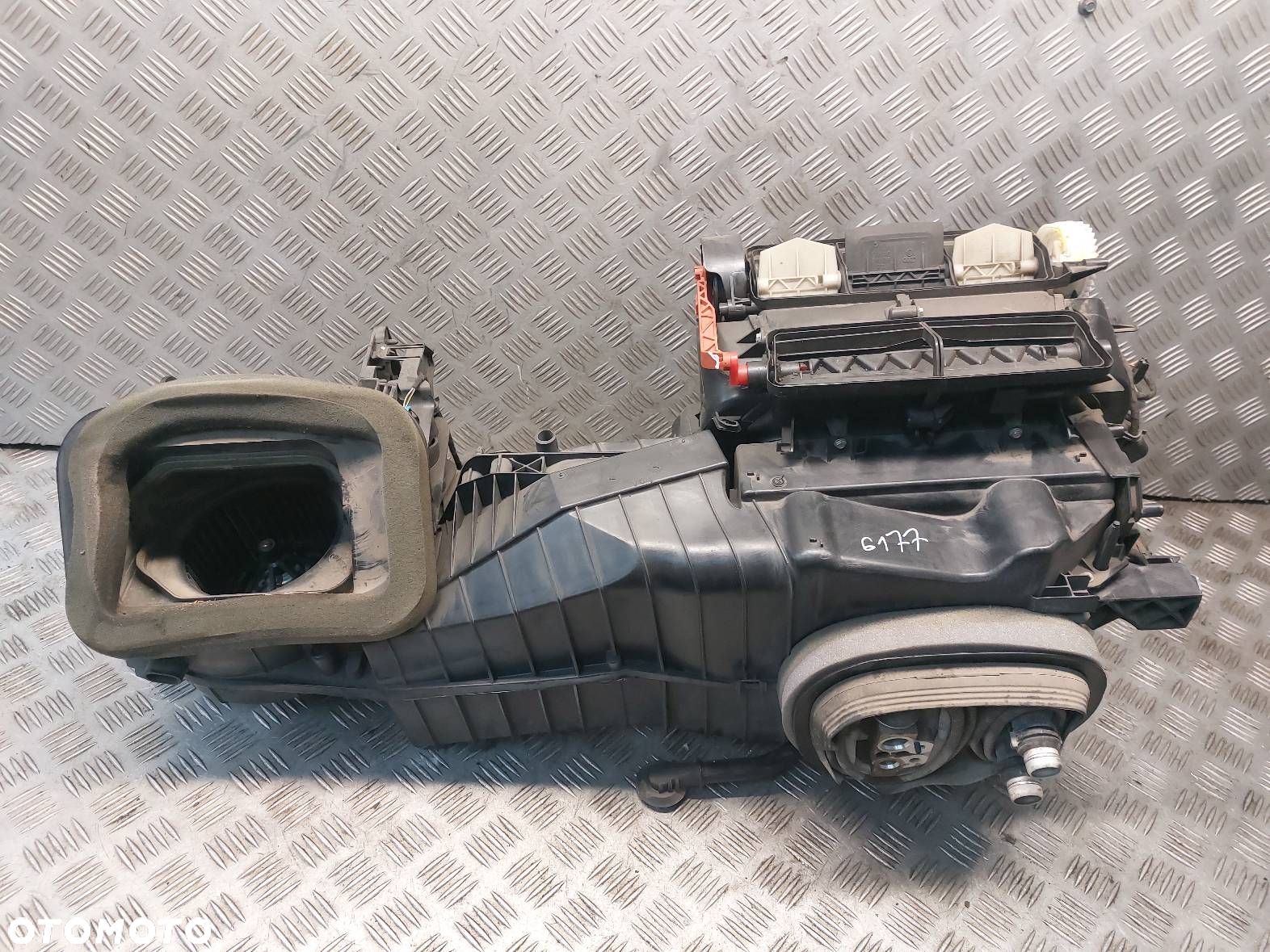 OBUDOWA NAGRZEWNICY VOLKSWAGEN JETTA V 1K1820308 1K1819515 1KD819015 - 1