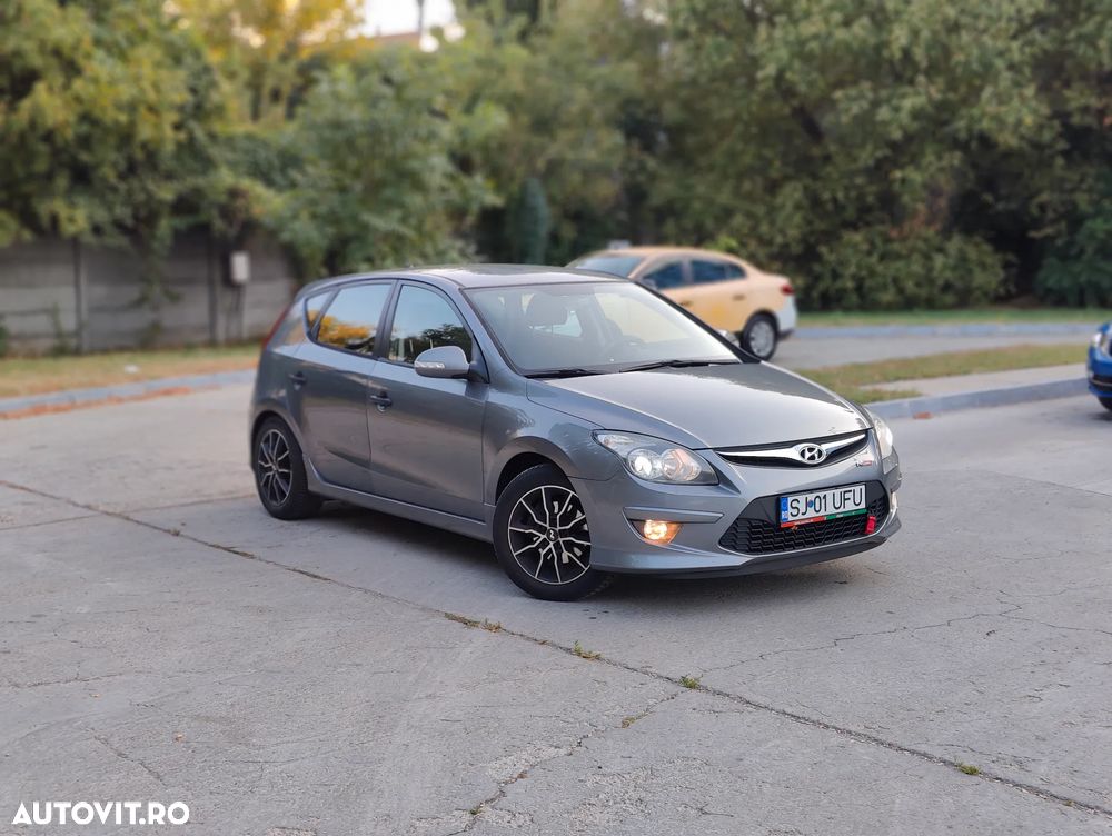 Hyundai i30 1.4 DOHC GL Classic - 2